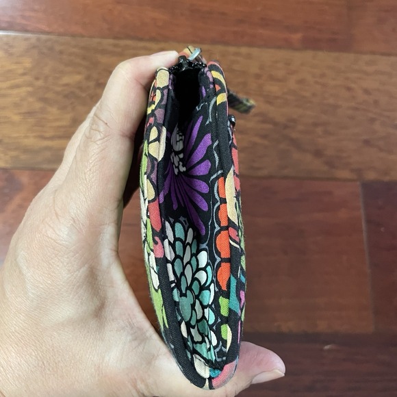 Vera Bradley Disney Parks Mickey's Magical Blooms Minnie Wallet Retired Rare B28 - Picture 7 of 12